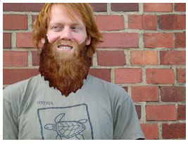 Buchmann mit Bart